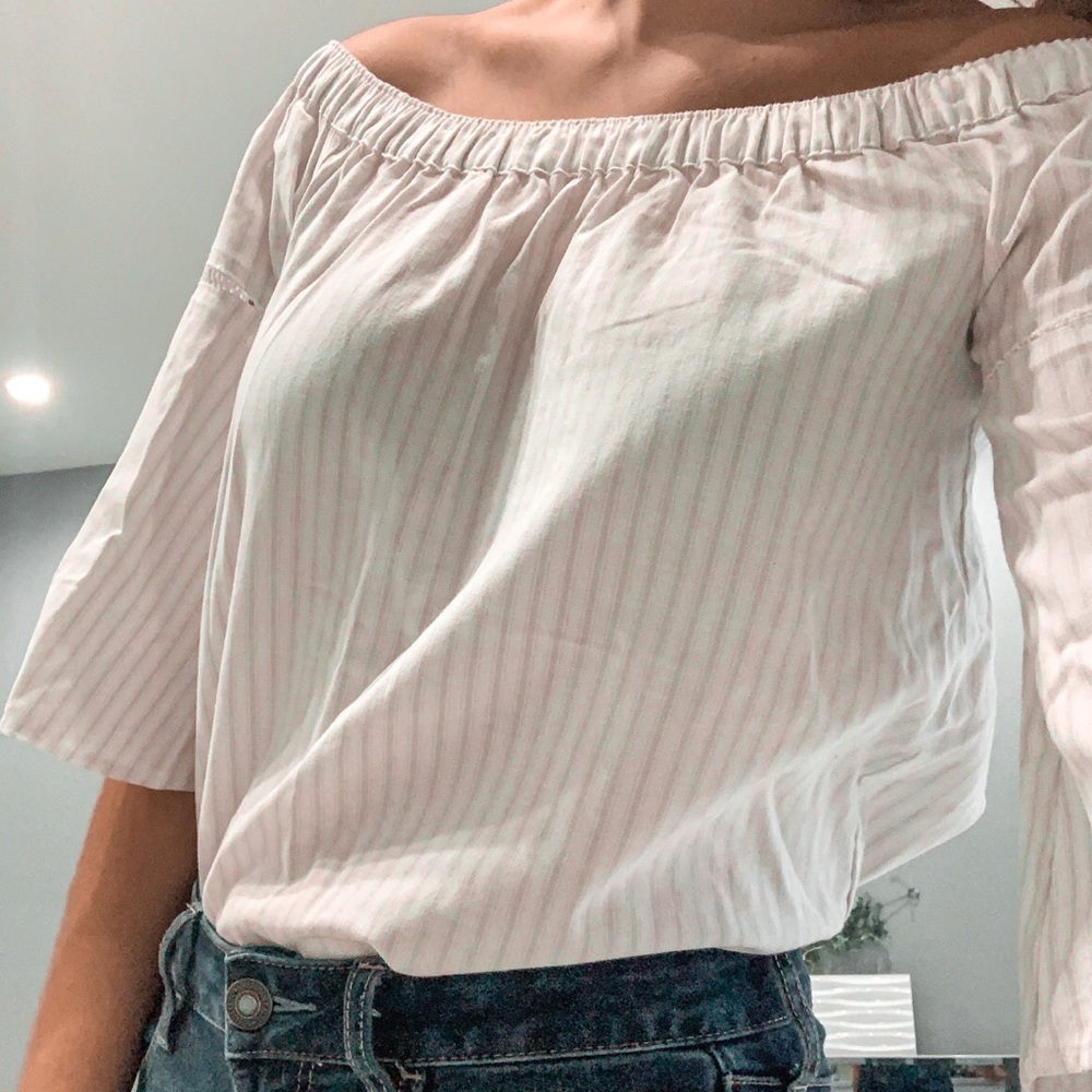 A&F off shoulder top